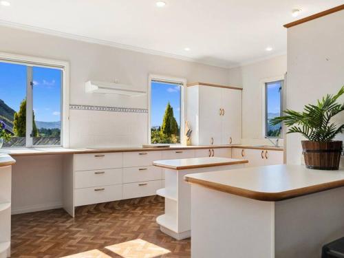Four-Bedroom House image 10