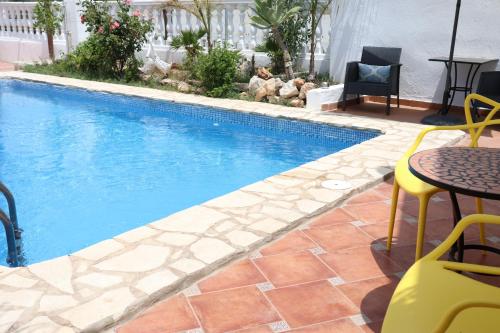 Hostal Residencial La Paloma II - image 2