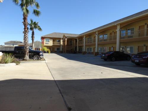 Regency Inn & Suites - Baytown