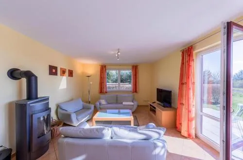 Storchenruh- Familienfreundliches Ferienhaus mit Terrasse & direkter Golfplatzlage in Göhren-Lebbin, Deutschland