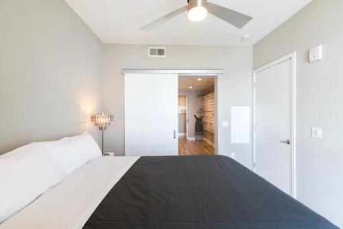 DTLA 2BR New Modern Condo in Los Angeles, USA