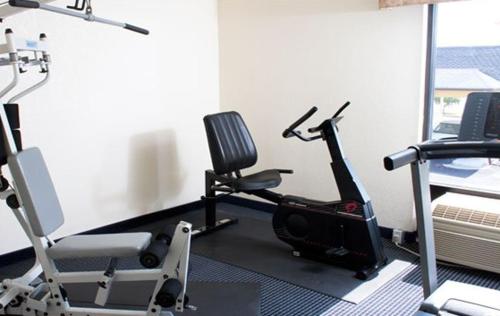 Country Hearth Inn Suites Union City Atlanta - 피트니스 센터