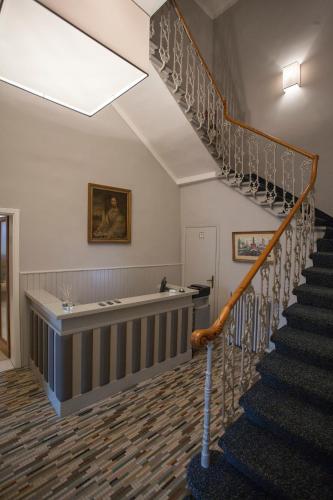 Фойє, Hotel Il Sole in Емполі