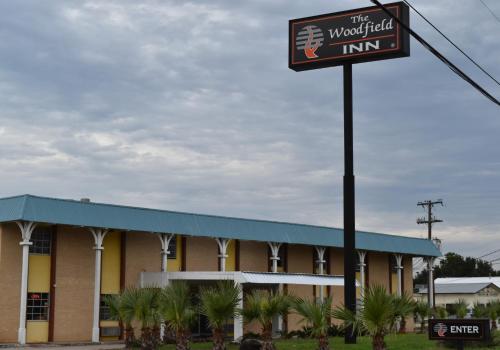 . Woodfield Inn and Suites