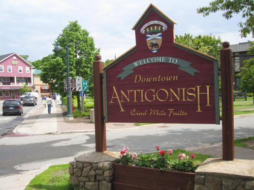 Antigonish Evergreen Inn