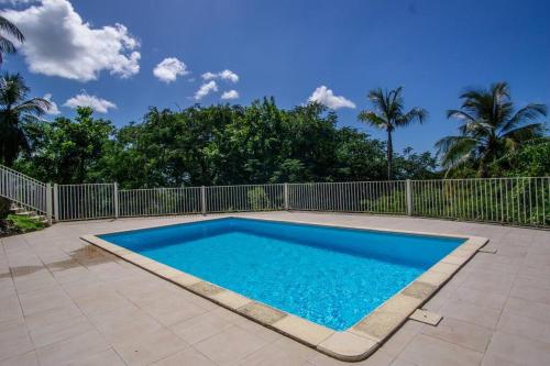 Appartement Naïa, avec piscine commune (Appartement Naia, avec piscine commune) in Schœlcher