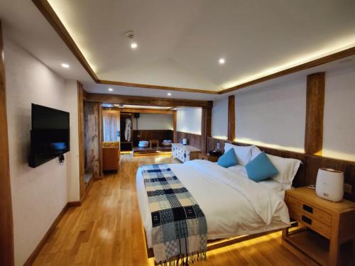 Lijiang Tinghuatang Banshan Hotel - image 2