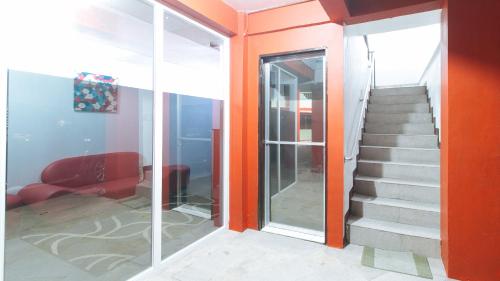 RedDoorz near Pasay Rotonda, Manila (photo 8)