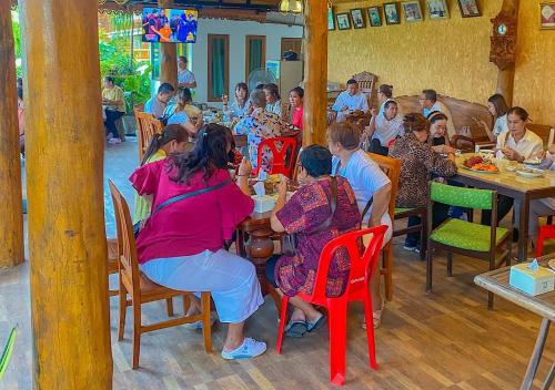 Kitchen Baan Mai Sak Homestay, Khao Wong Phrachan