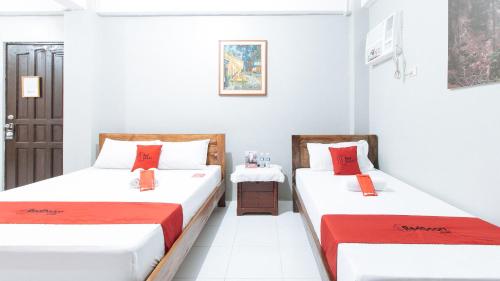 RedDoorz near Pasay Rotonda, Manila