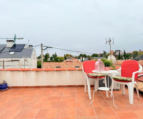 Erkély/terasz, Rosa Rooms, Habitación con baño privado (Rosa Rooms, Habitacion con bano privado) in Pozuelo De Alarcon