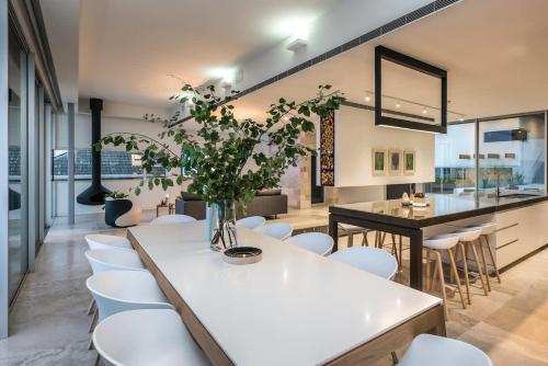 One Eighty Marino in Marino