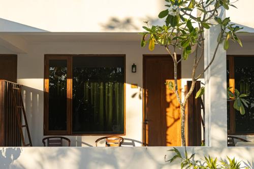 Exterior view, Zen Inn Fulhadhoo in Goidhoo Atoll