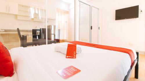 RedDoorz Plus at Alpina Heights Paranaque, Manila (fotografie 7)
