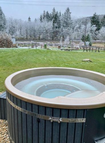 Hot tub, Chata Zahalka Ramzova in Ostruzna