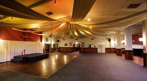 Festsaal, Nightcap at Wintersun Hotel in Geraldton