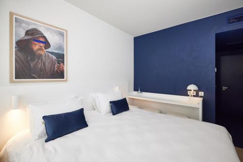Comfort Double or Twin Room image 5