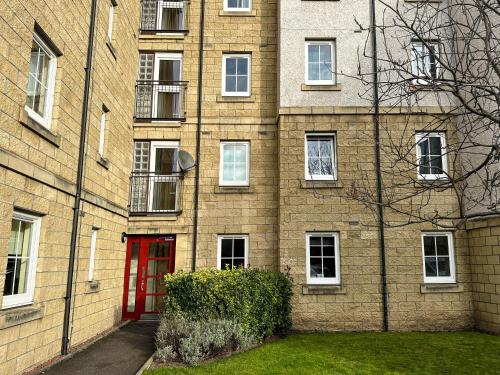 Comfy 2BR Flat - Free Parking - Near City Centre, Edinburgh (fotografie 8)