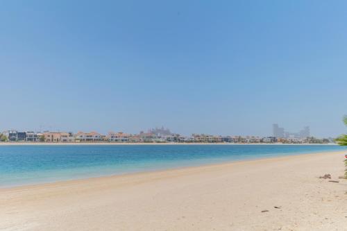 Private Pool & Direct Beach Access-4BDR Villa, Dubaj (fotografie 8)