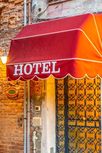 Hotel Tintoretto - image 5