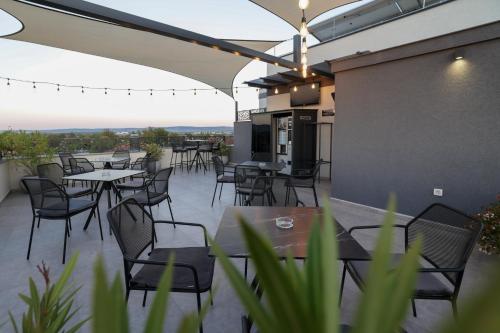 Restaurant, Nest Suites in Petrovec