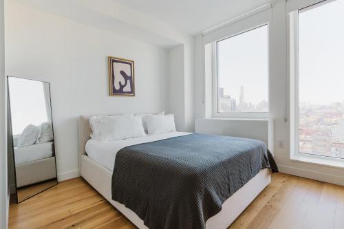 Blueground Lower East Side 2bd apartment NYC-1604 in New York, USA