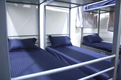 Fostel- The Fort Hostel near สนามกีฬาวังเฮดิ