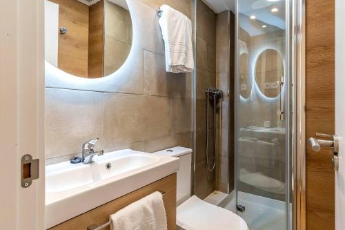 Two-Bedroom Apartment (4 Adults) - Top Floor without Lift image 8