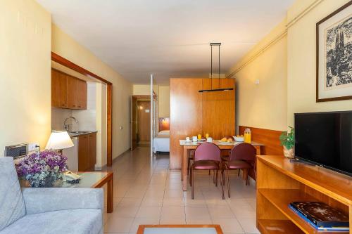 One-Bedroom Apartment (2 Adults) image 4