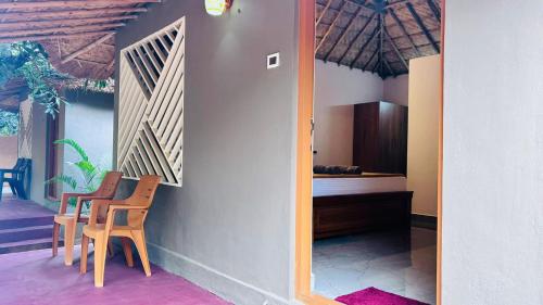 المرافق, Hampi Village Jungle Resort in هامبي