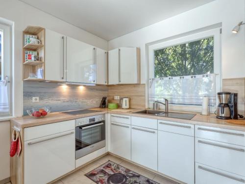 Holiday Home Achterblick 2 by Interhome in Altefahr
