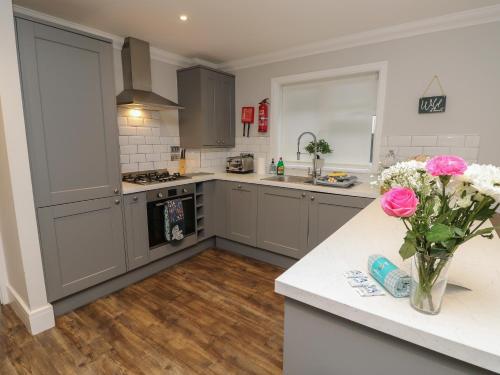 Hotellet från utsidan, Rookley Lake Cottage in Central Wight