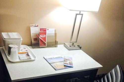Econo Lodge Milldale-Southington - image 5