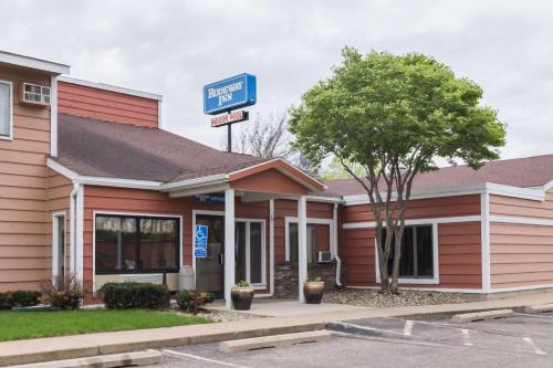 Rodeway Inn Red Wing - image 9