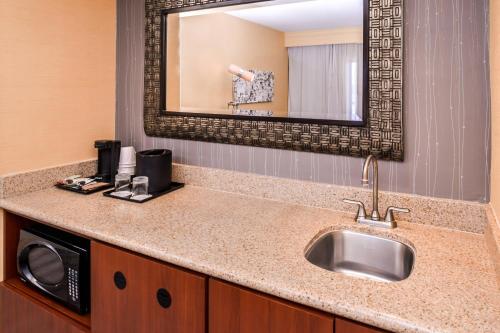 酒吧/高級酒吧, Courtyard by Marriott Victorville Hesperia in 希斯皮里亞