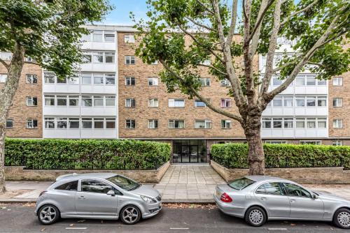 Lovely 3 Bedroom Apartment in Holland Park - image 8