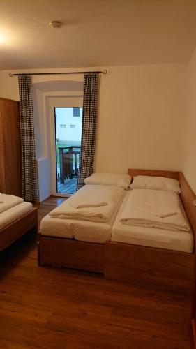 Deluxe One-Bedroom Apartment with Garden View