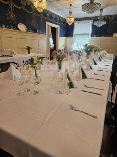 Ресторан, Eides Hotel in Хьойангер