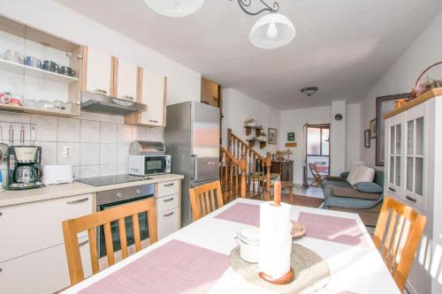 Dotări, Apartment Grdelin in Biograd na Moru