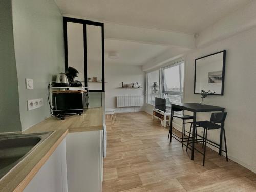 Sydney - studio avec loggia, accès direct plage Sydney - studio avec loggia, accès direct plage