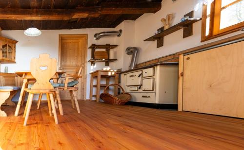 Konyha, Waldhütte Stifthube (Waldhutte Stifthube) in Vordernberg