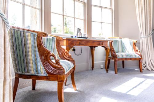 Best Western Leigh Park Hotel - image 9