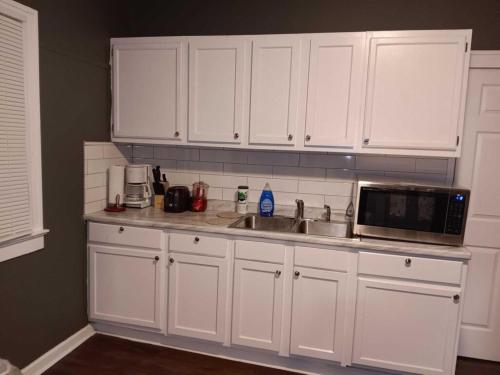 Experience a home near Cleveland Clinic & parks, Cleveland (Foto 5)