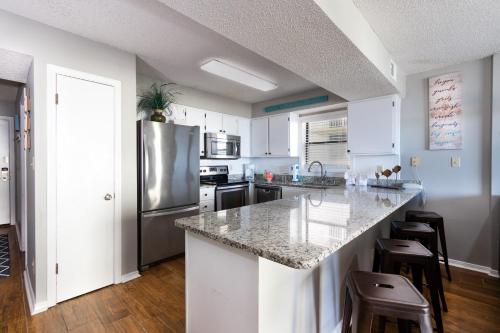 Seaside Beach & Racquet 4412 by Vacation Homes Collection in 오렌지 비치 (AL)