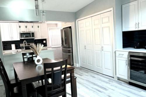 New fresh house in Seminole close to beach in Seminole, USA