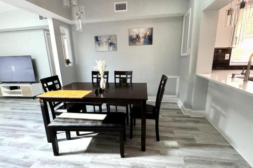 New fresh house in Seminole close to beach in Seminole, USA