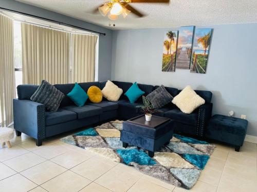 Home close to Saint Pete Pier quiet Spacious in St Petersburg, USA