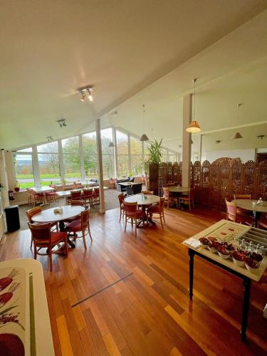 ห้องอาหาร, Fernhill Lodge Carrigaline in สนามบินคอร์ก