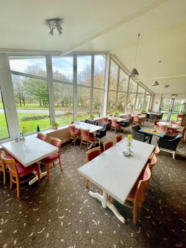 ห้องอาหาร, Fernhill Lodge Carrigaline in สนามบินคอร์ก