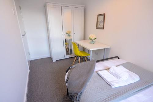 Spacious 5 Bed House, perfect for groups, great location, Liverpool (foto 10)